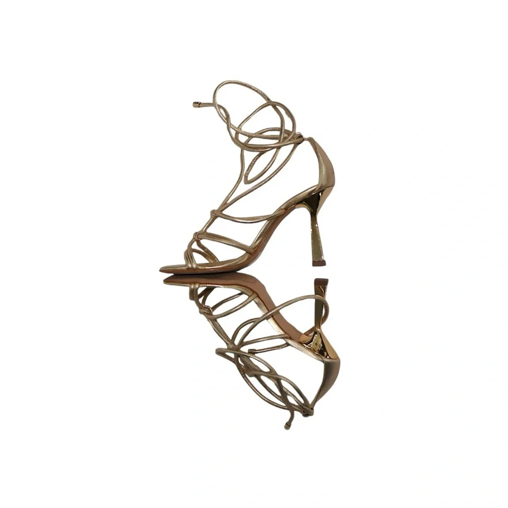 Novus‎ Gold Scrappy Heels Size US 6B